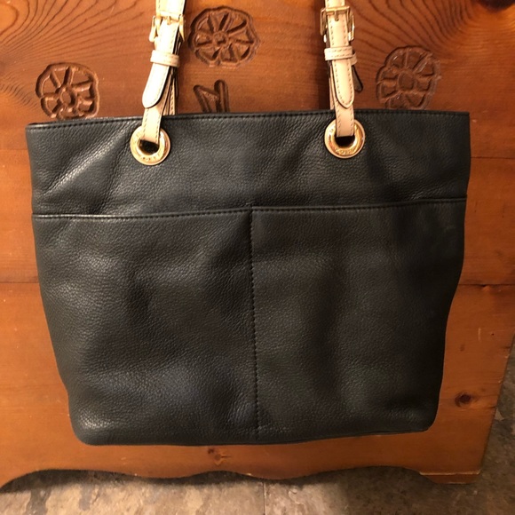 Purse - Picture 2 of 5